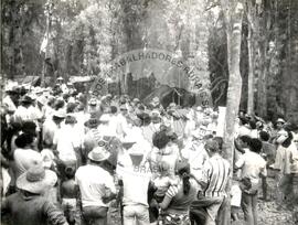 Manifestação (Campo Erê-SC, 1987) [fotografia] / Fotógrafo(a) : Arquivo MST. -- Ref.: BR-SPMST_MST-SN-CIN_AMP_000481-002806-AMT.