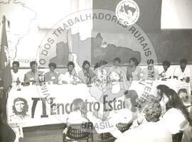 Encontro Estadual do MST, 6o (Mato Grosso do Sul, 19 dez. 1992) [fotografia] / Fotógrafo(a) : Cácia Cortez. -- Ref.: BR-SPMST_MST-SN-CIN_AMP_000966-007658-ENC.