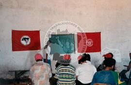 Inauguração da Rádio Comunitária (Itapeva-SP, 28 nov. 2008) [fotografia] / Fotógrafo(a) : Cláudio Foschieira. -- Ref.: BR-SPMST_MST-SN-CIN_AMP_000697-004153-ARV.