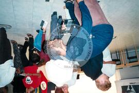 Reunião do Coletivo Nacional de Comunicação (São Paulo-SP, jul. 2001) [fotografia] / Fotógrafo(a) : Letícia Barqueta. -- Ref.: BR-SPMST_MST-SN-CIN_AMP_001940-014588-ACS.