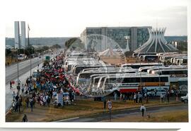 Marcha dos Cem Mil (Distrito Federal (Brasil), [sem data]) [fotografia] / Fotógrafo(a) : Luciney Martins. -- Ref.: BR-SPMST_MST-SN-CIN_AMP_001401-011269-MAC.
