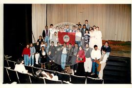 Teatro "Morte e Vida Severina" (São Paulo (Estado), 03 ago. 1996) [fotografia] / Fotógrafo(a) : Douglas Mansur ; Arquivo MST. -- Ref.: BR-SPMST_MST-SN-CIN_AMP_000811-005342-CUL.
