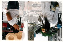 Semana Nacional de Cultura Brasileira e Reforma Agrária (Rio de Janeiro-RJ, 18 mar. 2002) [fotografia] / Fotógrafo(a) : Luciney Martins. -- Ref.: BR-SPMST_MST-SN-CIN_AMP_001819-013537-NDT.