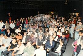 Lançamento da Revista Sem Terra (São Paulo (Estado), 03 jul. 1997) [fotografia] / Fotógrafo(a) : Francisca P. Montejo ; Saulo Pompermayer ; Douglas Mansur ; . -- Ref.: BR-SPMST_MST-SN-CIN_AMP_000692-003938-ARV.