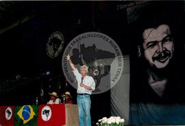 Encontro de Jovens do MST, na Ucicamp, 3o (Campinas-SP, 14 fev. 2001) [fotografia] / Fotógrafo(a) : Michelle Cafaldo. -- Ref.: BR-SPMST_MST-SN-CIN_AMP_000909-007068-ENJ.