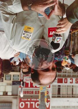 Manifestação pró Impechment - UNE E CUT (São Paulo (Estado), 25 ago. 1992) [fotografia] / Fotógrafo(a) : Juan Pezzeto. -- Ref.: BR-SPMST_MST-SN-CIN_AMP_000384-002100-AMT.