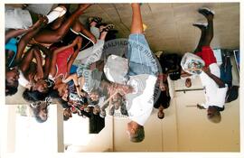 Semana Nacional de Cultura Brasileira e Reforma Agrária (Rio de Janeiro-RJ, 18 mar. 2002) [fotografia] / Fotógrafo(a) : Luciney Martins. -- Ref.: BR-SPMST_MST-SN-CIN_AMP_001823-013712-NDT.