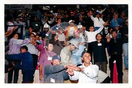 Encontro de Jovens do MST UNICAMP (Campinas-SP, 02 jul. 1999) [fotografia] / Fotógrafo(a) : Douglas Mansur. -- Ref.: BR-SPMST_MST-SN-CIN_AMP_001923-014475-SJM.