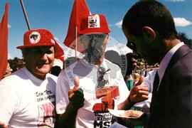 José Rainha Jr. (Brasil, [sem data]) [fotografia] / Fotógrafo(a) : Arquivo MST ; Bernado Magalhães ; Celso Maldes ; Delfim Vieira ; Douglas Mansur ; Eni Nantes da Cruz ; Luis Filho ; Juan Pezzuto ; Sérgio Cardoso. -- Ref.: BR-SPMST_MST-SN-CIN_AMP_001280-010687-LID.
