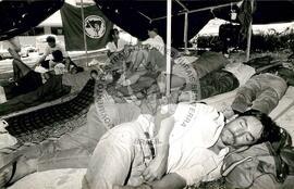 Jejum pela Reforma Agrária (Rio Grande do Sul, out. 1991) [fotografia] / Fotógrafo(a) : Claudemir Bittencourt. -- Ref.: BR-SPMST_MST-SN-CIN_AMP_000459-002687-AMT.