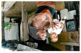 Semana Nacional de Cultura Brasileira e Reforma Agrária (Rio de Janeiro-RJ, 18 mar. 2002) [fotografia] / Fotógrafo(a) : João Laet. -- Ref.: BR-SPMST_MST-SN-CIN_AMP_001810-013097-NDT.