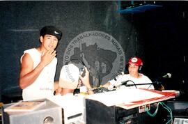 Inauguração da Rádio Comunitária (Itapeva-SP, 28 nov. 2008) [fotografia] / Fotógrafo(a) : Cláudio Foschieira. -- Ref.: BR-SPMST_MST-SN-CIN_AMP_000697-004148-ARV.