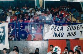 Encontro Estadual do MST, 10o (Belo Horizonte-MG, jan. 2002) [fotografia] / Fotógrafo(a) : Gildo Aguiar. -- Ref.: BR-SPMST_MST-SN-CIN_AMP_000935-007343-ENC.