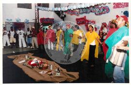 Semana Nacional de Cultura Brasileira e Reforma Agrária (Rio de Janeiro-RJ, 18 mar. 2002) [fotografia] / Fotógrafo(a) : Luciney Martins. -- Ref.: BR-SPMST_MST-SN-CIN_AMP_001812-013186-NDT.