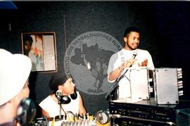 Inauguração da Rádio Comunitária (Itapeva-SP, 28 nov. 2008) [fotografia] / Fotógrafo(a) : Cláudio Foschieira. -- Ref.: BR-SPMST_MST-SN-CIN_AMP_000695-004023-ARV.