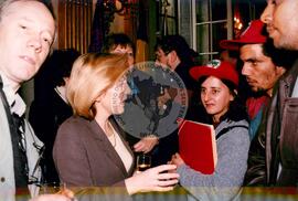 Intercâmbio: Visita do grupo do MST à Bélgica (Bélgica, abr. 1999) [fotografia] / Fotógrafo(a) : Arquivo MST. -- Ref.: BR-SPMST_MST-SN-CIN_AMP_001126-009300-RIT.