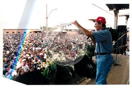 Romaria da Terra (São Domingos-SC, 01 set. 1989) [fotografia] / Fotógrafo(a) : Arquivo MST ; Douglas Mansur. -- Ref.: BR-SPMST_MST-SN-CIN_AMP_001963-015028-SPR.