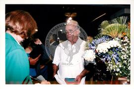 Leilão das peças da COOPEMARE (São Paulo (Estado), 24 nov. 1999) [fotografia] / Fotógrafo(a) : Fernando Braga. -- Ref.: BR-SPMST_MST-SN-CIN_AMP_000756-004959-CSS.