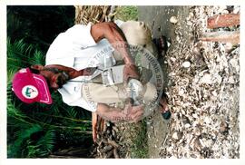 Semana Nacional de Cultura Brasileira e Reforma Agrária (Rio de Janeiro-RJ, 18 mar. 2002) [fotografia] / Fotógrafo(a) : Luciney Martins. -- Ref.: BR-SPMST_MST-SN-CIN_AMP_001820-013598-NDT.