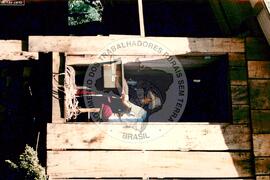 Assentamento "25 de Maio" do MST (Ponte Serrada-SC, fev. 1988) [fotografia] / Fotógrafo(a) : Arquivo MST. -- Ref.: BR-SPMST_MST-SN-CIN_AMP_000191-001373-ASS.