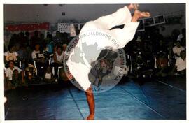 Semana Nacional de Cultura Brasileira e Reforma Agrária (Rio de Janeiro-RJ, 18 mar. 2002) [fotografia] / Fotógrafo(a) : João Laet. -- Ref.: BR-SPMST_MST-SN-CIN_AMP_001810-013060-NDT.