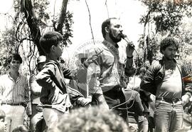 Jair Menegheli, Paulo Farina e Antônio Marangon (Brasil, [sem data]) [fotografia] / Fotógrafo(a) : Jussara Veron. -- Ref.: BR-SPMST_MST-SN-CIN_AMP_000770-005045-CSS.