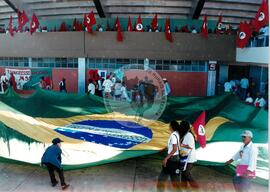 Congresso Nacional do MST, 4o (Distrito Federal (Brasil), 07 ago. 2000) [fotografia] / Fotógrafo(a) : Douglas Mansur ; Paula Reis ; João Zinclar. -- Ref.: BR-SPMST_MST-SN-CIN_AMP_000717-004682-CGR.