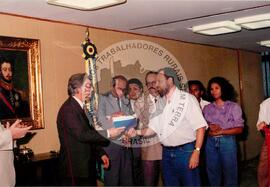 Audiência com o Presidente Itamar Franco (Distrito Federal (Brasil), 02 fev. 1993) [fotografia] / Fotógrafo(a) : Cassiana Caparelli. -- Ref.: BR-SPMST_MST-SN-CIN_AMP_000630-003553-ARV.