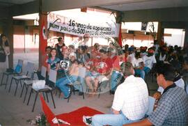 Encontro Estadual do MST (Minas Gerais, 1999) [fotografia] / Fotógrafo(a) : Arquivo MST. -- Ref.: BR-SPMST_MST-SN-CIN_AMP_000931-007201-ENC.