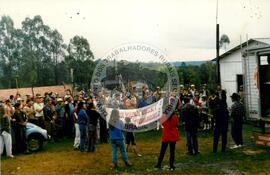 Assembléia na Fazenda Potreiro, 1a (Santa Catarina, [data n/d]) [fotografia] / Fotógrafo(a) : Dirceu P. Vieira. -- Ref.: BR-SPMST_MST-SN-CIN_AMP_000144-001082-ACS.