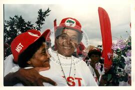 Chegada da Marcha Nacional à Brasília (Brasília-DF, fev. 1997) [fotografia] / Fotógrafo(a) : Douglas Mansur ; Paulo P. Lima. -- Ref.: BR-SPMST_MST-SN-CIN_AMP_001397-011018-MAC.