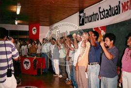 Encontro Estadual do MST, 7o (Mato Grosso do Sul, [sem data]) [fotografia] / Fotógrafo(a) : Cácia Cortez. -- Ref.: BR-SPMST_MST-SN-CIN_AMP_000968-007715-ENC.