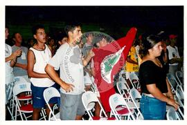 Encontro de Jovens do MST, na Ucicamp, 3o (Campinas-SP, 14 fev. 2001) [fotografia] / Fotógrafo(a) : Douglas Mansur. -- Ref.: BR-SPMST_MST-SN-CIN_AMP_000907-006969-ENJ.