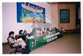 Conferência Internacional da Via Campesina, 4a (Itaci-SP, 14 jul. 2004) [fotografia] / Fotógrafo(a) : Douglas Mansur. -- Ref.: BR-SPMST_MST-SN-CIN_AMP_001164-010213-RIT.