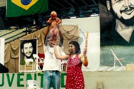 Encontro de Jovens do MST, na Ucicamp, 3o (Campinas-SP, 14 fev. 2001) [fotografia] / Fotógrafo(a) : Paulo Augusto. -- Ref.: BR-SPMST_MST-SN-CIN_AMP_000901-006606-ENJ.