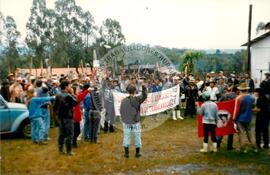 Assembléia na Fazenda Potreiro, 1a (Santa Catarina, [data n/d]) [fotografia] / Fotógrafo(a) : Dirceu P. Vieira. -- Ref.: BR-SPMST_MST-SN-CIN_AMP_000144-001081-ACS.