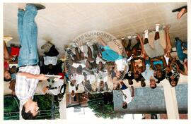 Semana Nacional de Cultura Brasileira e Reforma Agrária (Rio de Janeiro-RJ, 18 mar. 2002) [fotografia] / Fotógrafo(a) : João Laet. -- Ref.: BR-SPMST_MST-SN-CIN_AMP_001810-013099-NDT.