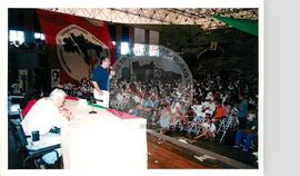 Encontro de Jovens do MST, na Ucicamp, 3o (Campinas-SP, 14 fev. 2001) [fotografia] / Fotógrafo(a) : Douglas Mansur. -- Ref.: BR-SPMST_MST-SN-CIN_AMP_000906-006904-ENJ.