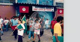 Encontro Estadual (Rio Grande do Sul, 1997) [fotografia] / Fotógrafo(a) : Marcial G. Congo. -- Ref.: BR-SPMST_MST-SN-CIN_AMP_000974-007736-ENC.