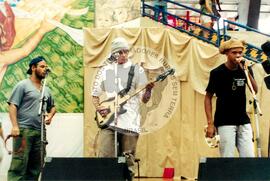 Encontro de Jovens do MST, na Ucicamp, 3o (Campinas-SP, 14 fev. 2001) [fotografia] / Fotógrafo(a) : Paulo Augusto. -- Ref.: BR-SPMST_MST-SN-CIN_AMP_000901-006618-ENJ.