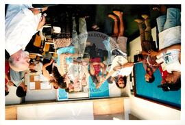 Semana Nacional de Cultura Brasileira e Reforma Agrária (Rio de Janeiro-RJ, 18 mar. 2002) [fotografia] / Fotógrafo(a) : João Laet. -- Ref.: BR-SPMST_MST-SN-CIN_AMP_001811-013130-NDT.