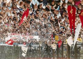 Manifestação pró Impechment - UNE E CUT (São Paulo (Estado), 25 ago. 1992) [fotografia] / Fotógrafo(a) : Juan Pezzeto. -- Ref.: BR-SPMST_MST-SN-CIN_AMP_000384-002115-AMT.