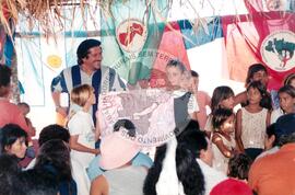 Curso de Militantes de Base do Conesul, 3o (Glória dos Dourados-MS, 02 a 05 mai.) [fotografia] / Fotógrafo(a) : Arquivo MST. -- Ref.: BR-SPMST_MST-SN-CIN_AMP_000861-005779-CUR.