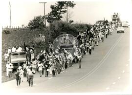Caminhada no Pontal (São Paulo (Estado), [sem data]) [fotografia] / Fotógrafo(a) : André Teles ; Ênfase. -- Ref.: BR-SPMST_MST-SN-CIN_AMP_001427-011586-MAC.