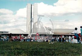 Congresso Nacional do MST, 3o (Distrito Federal (Brasil), 25 jul. 1995) [fotografia] / Fotógrafo(a) : Douglas Mansur ; Débora Lerrer. -- Ref.: BR-SPMST_MST-SN-CIN_AMP_000708-004403-CGR.
