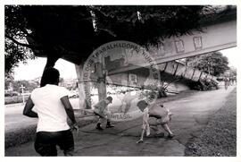 Greve Geral (São Paulo (Estado), 14 mar. 1989) [fotografia] / Fotógrafo(a) : Roberto Parizotti. -- Ref.: BR-SPMST_MST-SN-CIN_AMP_000374-001960-AMT.