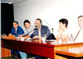 Comissão Externa da Câmara dos Deputados para a questão da violência no Pontal (Distrito Federal (Brasil), mar. 1997) [fotografia] / Fotógrafo(a) : Arquivo MST. -- Ref.: BR-SPMST_MST-SN-CIN_AMP_000636-003611-ARV.