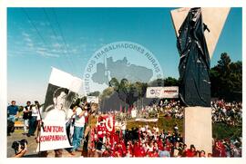 Inauguração do Monumento em homenagem a Antônio Tavares Pereira (Curitiba-PR, 01 mai. 2001) [fotografia] / Fotógrafo(a) : Douglas Mansur. -- Ref.: BR-SPMST_MST-SN-CIN_AMP_001025-007969-ELF.