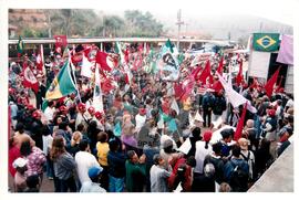 Marcha Popular pelo Brasil (Juíz de Fora-MG, [sem data]) [fotografia] / Fotógrafo(a) : Douglas Mansur. -- Ref.: BR-SPMST_MST-SN-CIN_AMP_001412-011426-MAC.