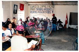 Curso Prolongado região sudeste - CIDAP (São Matheus-ES, ago. 2000) [fotografia] / Fotógrafo(a) : Leticia Barqueta. -- Ref.: BR-SPMST_MST-SN-CIN_AMP_000822-005433-CUR.